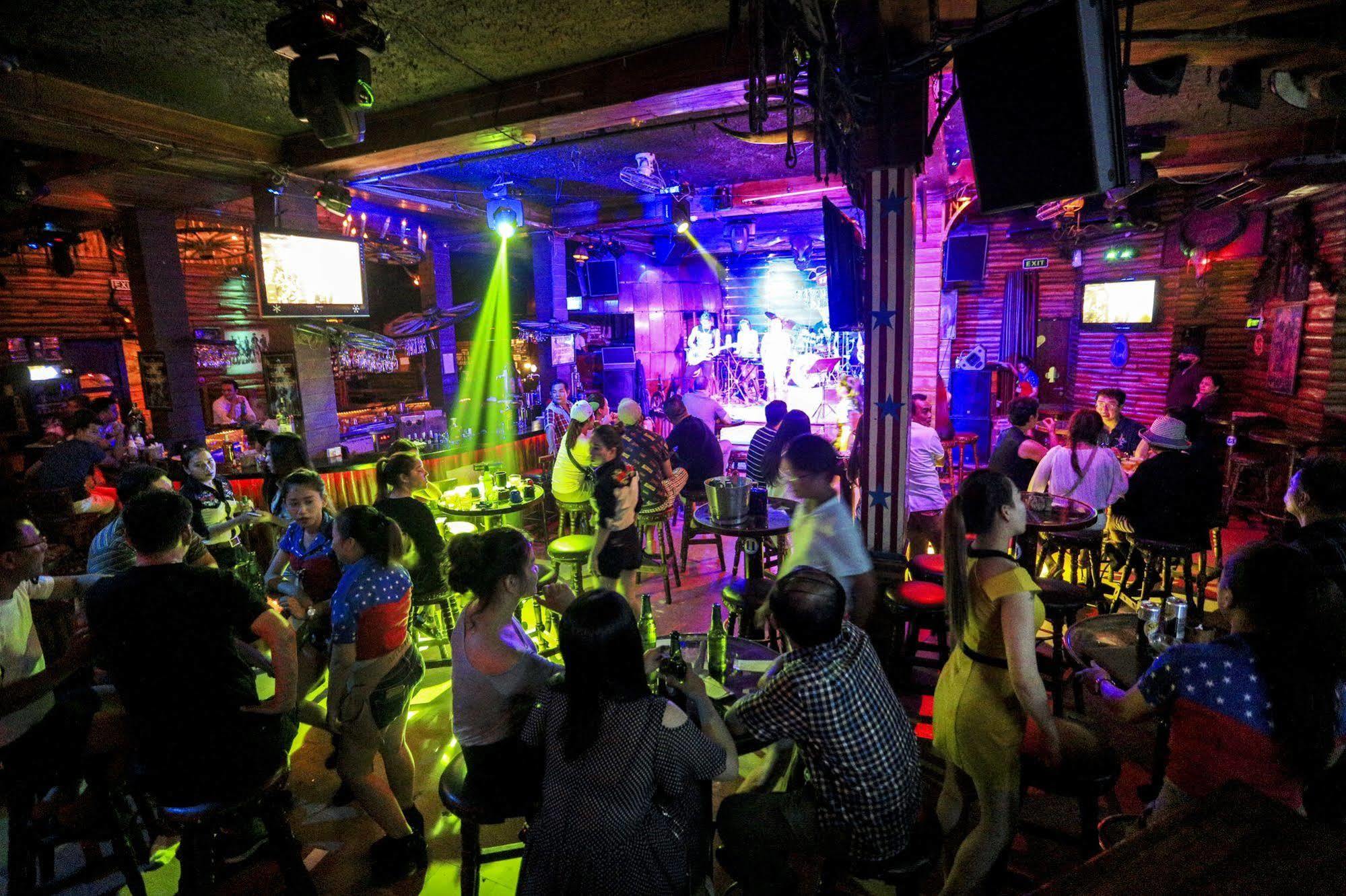 Seventeen Saloon Hotel Đà Nẵng Exterior foto